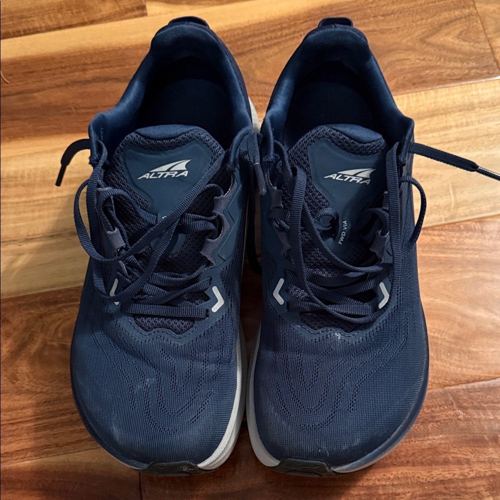 Altra FWD Via Road Running Shoes men’s in size 9.5